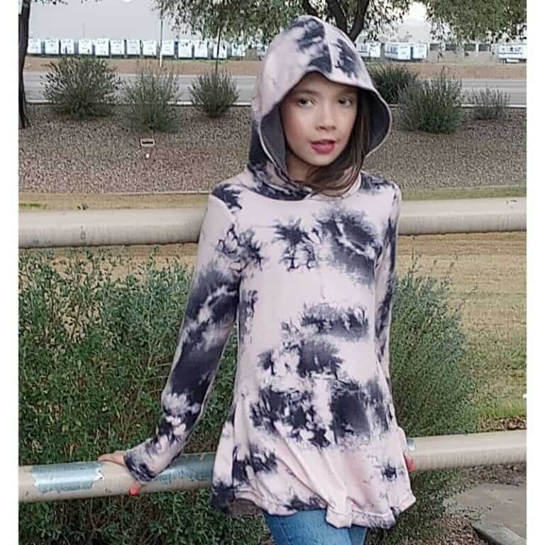 Serene Sweater (Kids) (Buttons and Blueprints) - Sew PDF