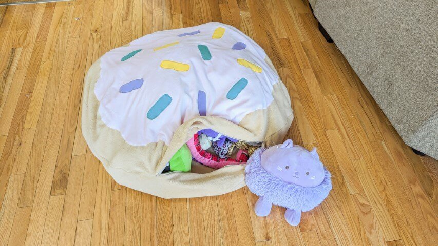 Zippered donut stuffie pillow